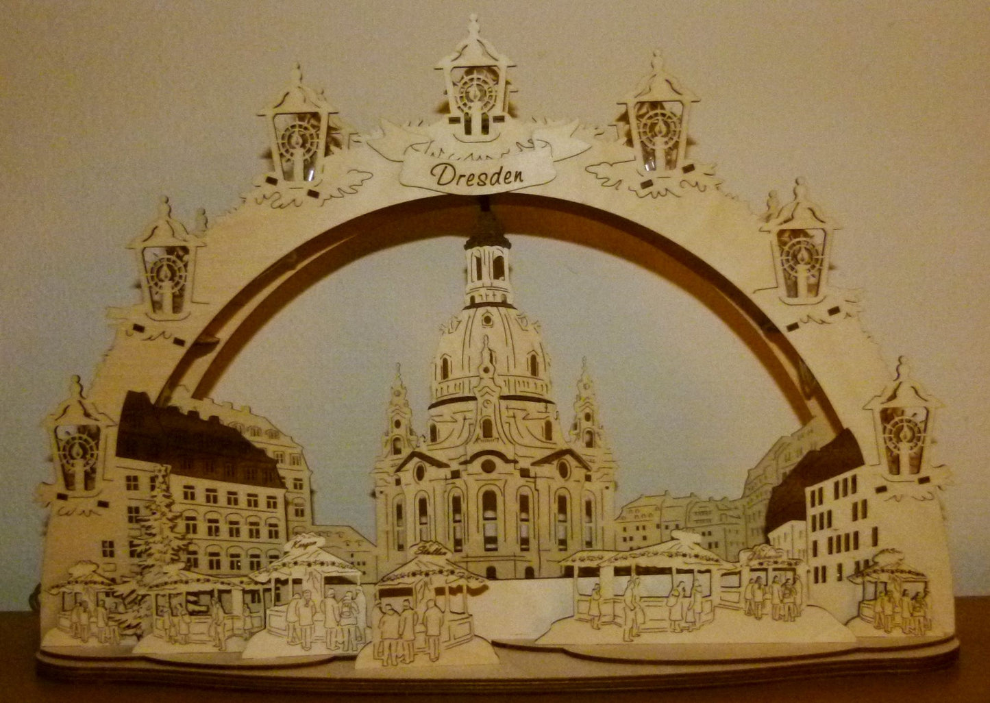 3D LED Holz Schwibbogen 43 cm x 30 cm x 12 cm Frauenkirche Dresden