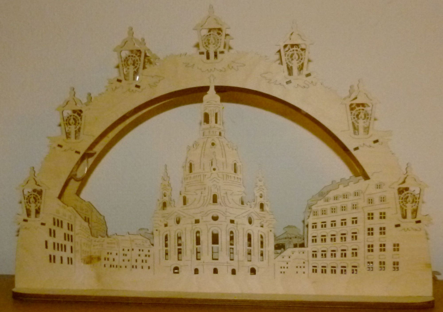 3D LED Holz Schwibbogen 43 cm x 30 cm x 12 cm Frauenkirche Dresden